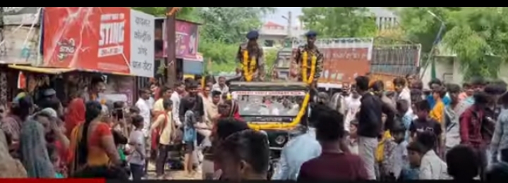 मोठा वाघोद्यात अग्नीवीर सैनिकांचे जंगी स्वागत सैन्यदलाचे प्रशिक्षण केले पूर्ण गावात औक्षण सत्कार