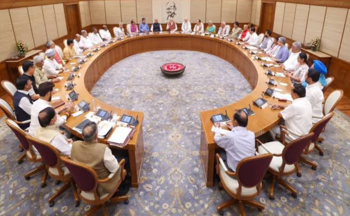 3.0 Update : तर ही आहे 3.0 मधील मंत्री आणि त्यांचे खाते यांची यादी..