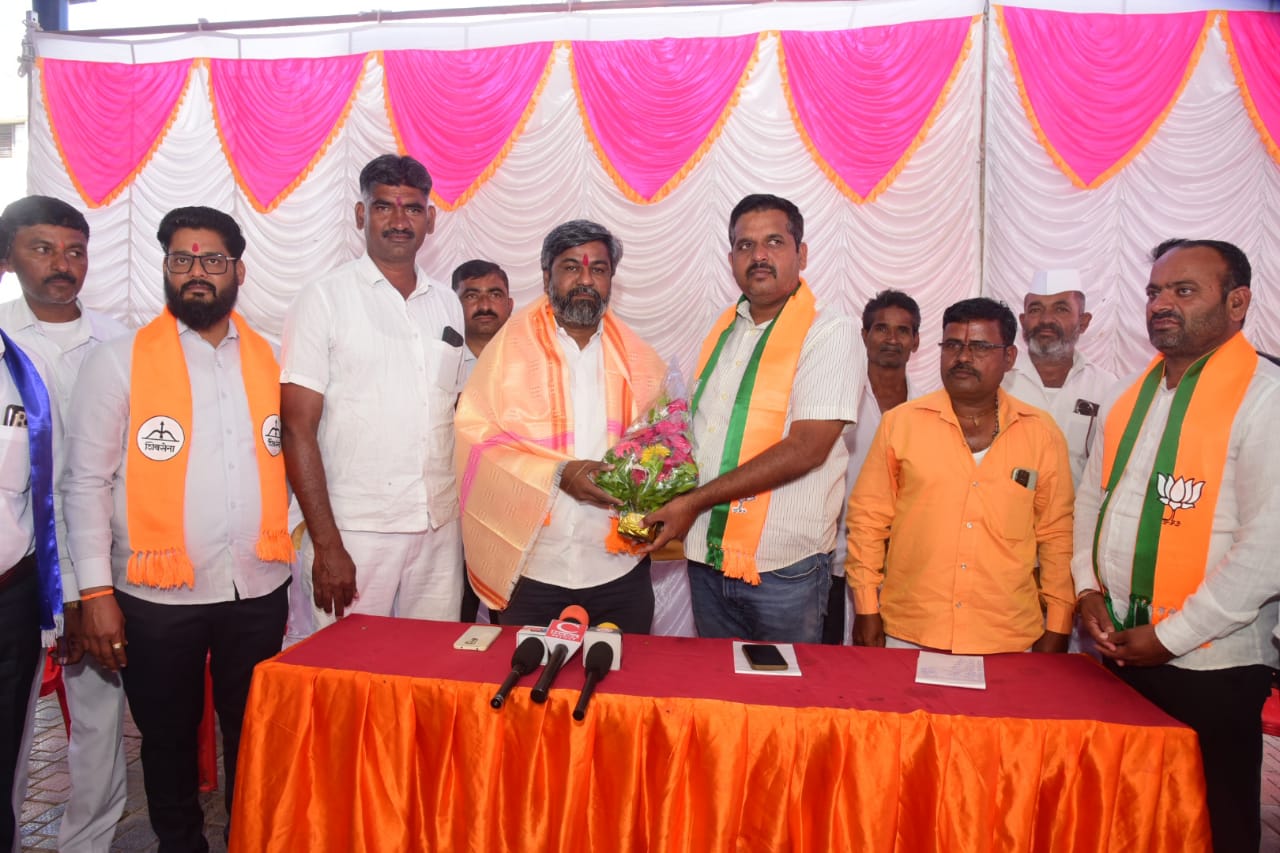 चांदवड देवळा विकास आघाडीच्या महत्वाच्या पदाधिकाऱ्यांचा डॉ राहुल आहेरांना पाठिंबा