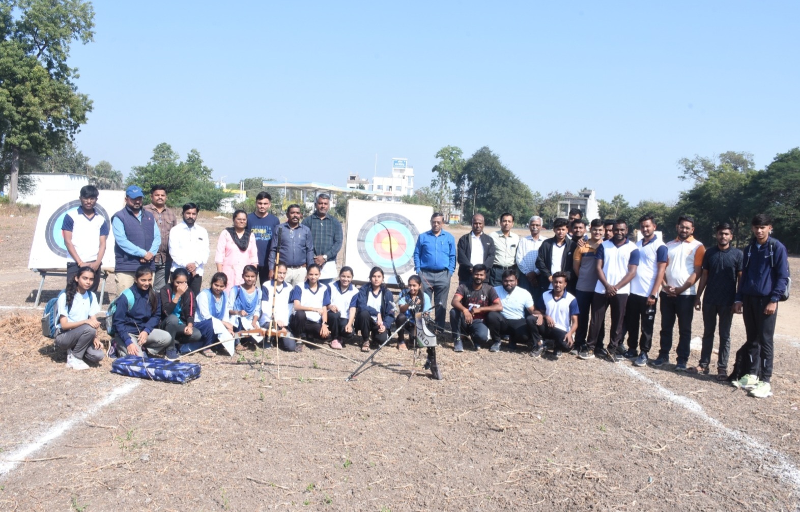 धनुर्विद्या आंतर महाविद्यालयीन स्पर्धेचे धनाजी नाना महाविद्यालयात यशस्वी आयोजन