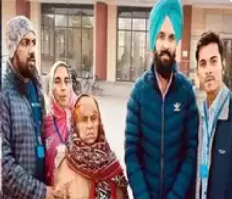 Mumbai Diary: 22 वर्षांनी "ती" परतली देशात.. पोटासाठी देश सोडला... पाकिस्तान मध्ये विकल... तिची हृदयदावक कहाणी...